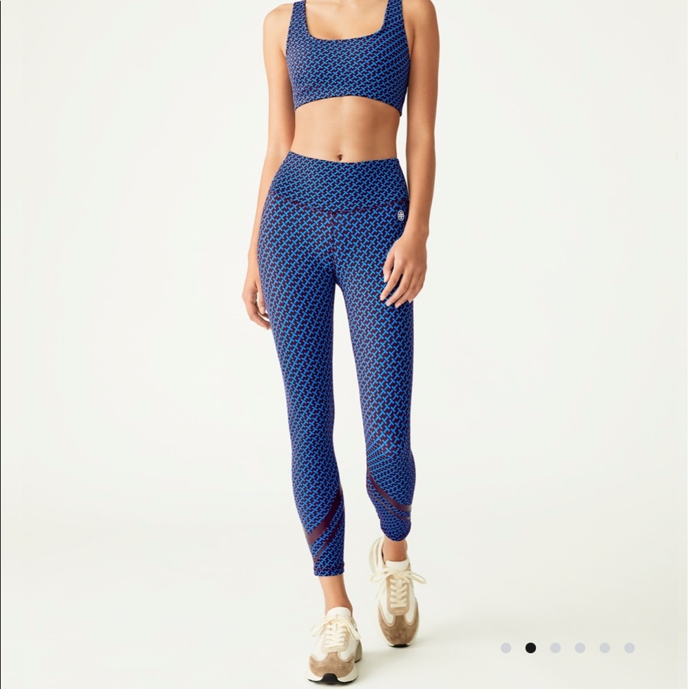 Tory Burch Sport High Rise Chevron Weightless 7/8 Leggings